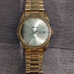 Vintage Gruen 257-2185 Gold-Tone Day-Date Quartz Watch